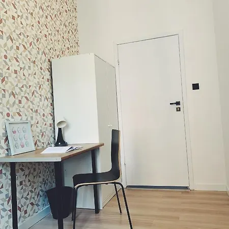 Rooms4less Gasthof