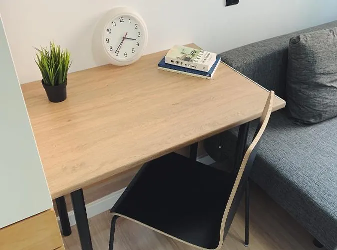 Rooms4less 招待所 格但斯克